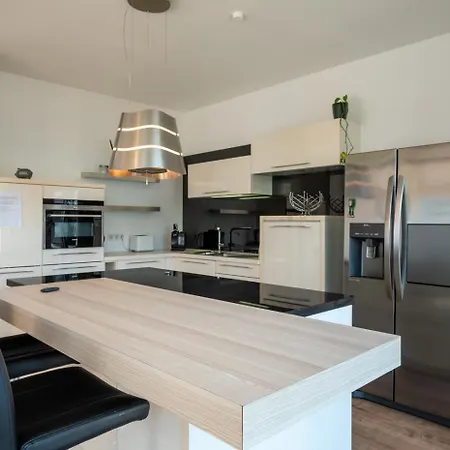 Апартаменты Luxuswohnung Mit Weserblick Naehe
