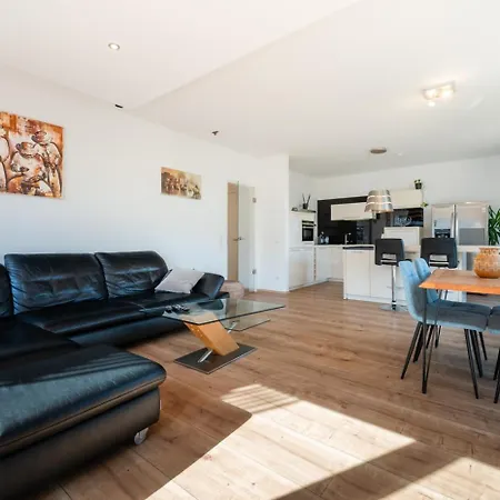 Апартаменты Luxuswohnung Mit Weserblick Naehe *