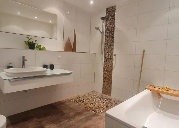 Luxuswohnung Mit Weserblick Naehe Бремен