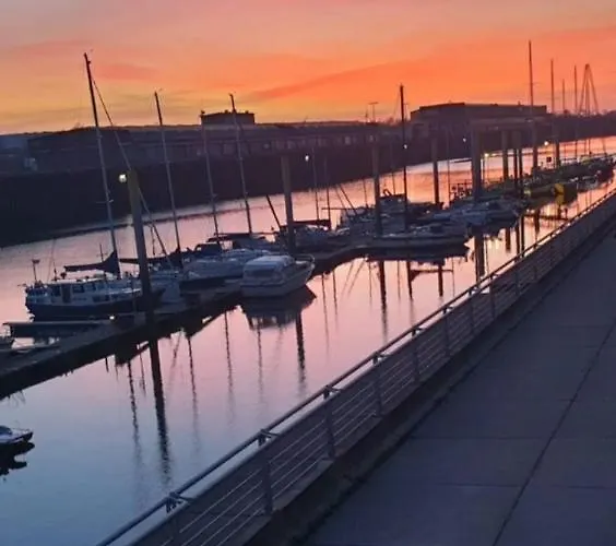 Luxuswohnung Mit Weserblick Naehe 不莱梅